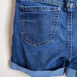 dark blue jeans shorts